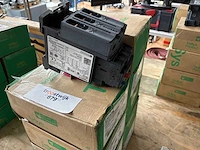 Schneider schakelmateriaal (9x)