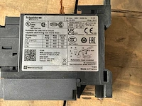 Schneider schakelmateriaal (9x) - afbeelding 2 van  4