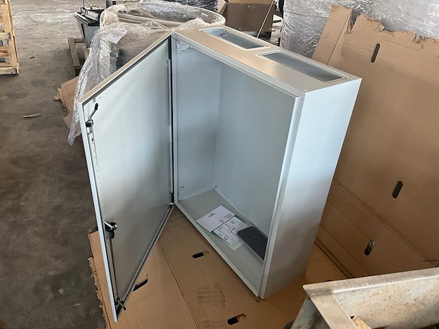 Schneider spacial s3d schakelkast - afbeelding 1 van  8