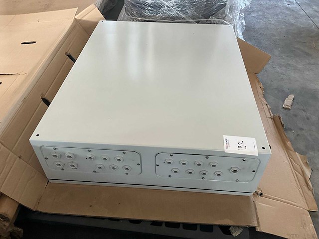 Schneider spacial schakelkast - afbeelding 2 van  5