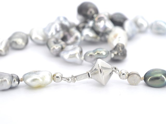 Schoeffel - barok parel ketting met witgouden sluiting - afbeelding 2 van  9