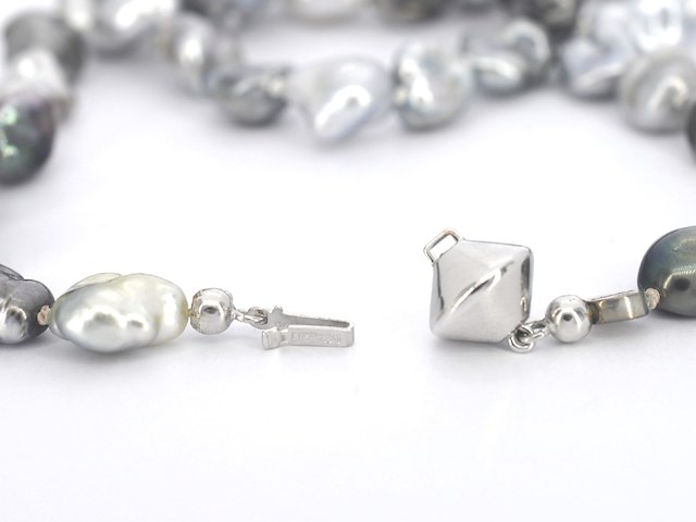 Schoeffel - barok parel ketting met witgouden sluiting - afbeelding 7 van  9