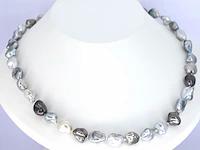 Schoeffel - barok parel ketting met witgouden sluiting