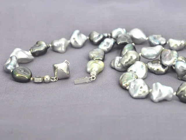 Schoeffel - barok parel ketting met witgouden sluiting - afbeelding 3 van  9