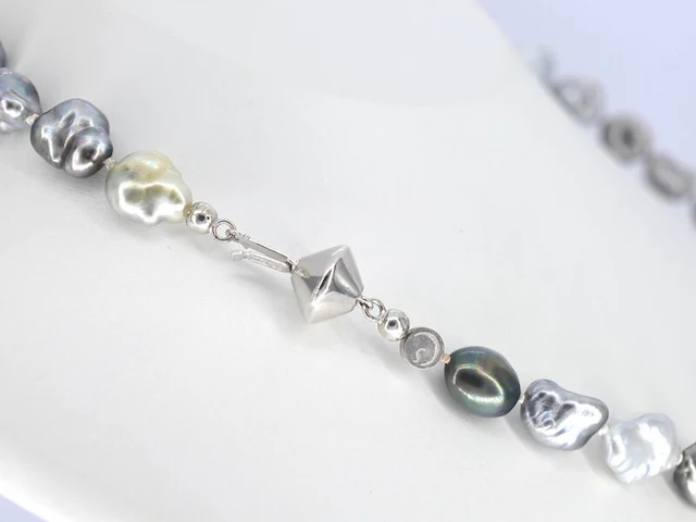 Schoeffel - barok parel ketting met witgouden sluiting - afbeelding 4 van  9