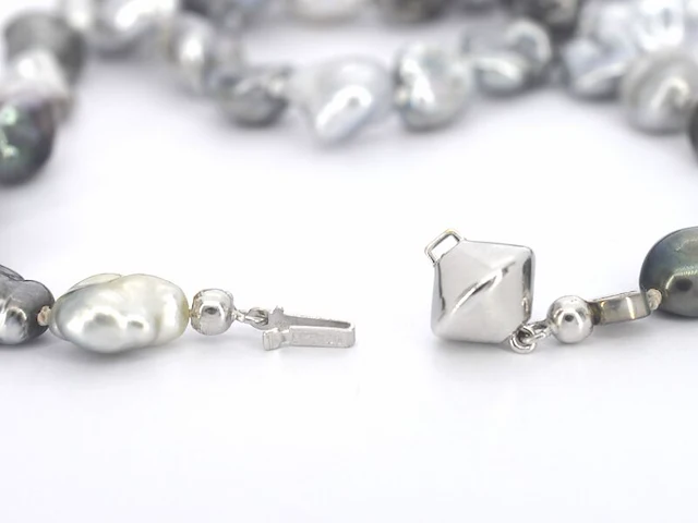Schoeffel - barok parel ketting met witgouden sluiting - afbeelding 7 van  9