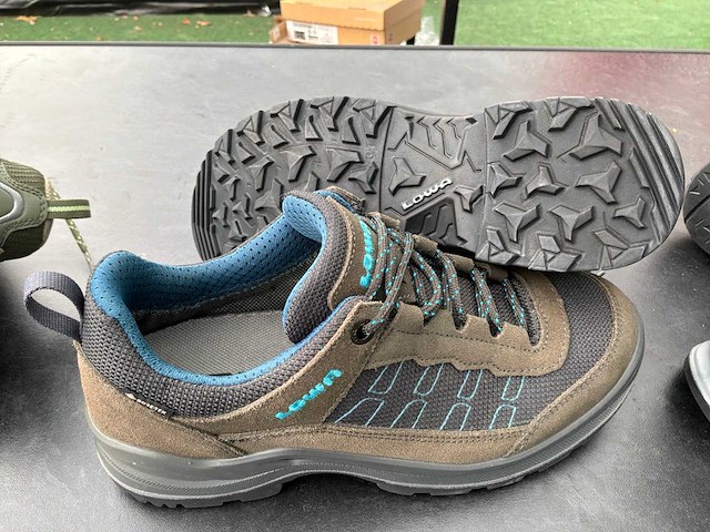 Schoen (3x) - afbeelding 4 van  7