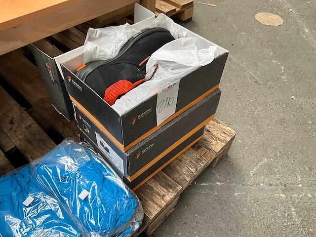 Schoenen (3x) - afbeelding 1 van  2