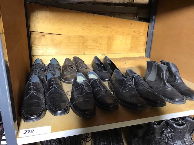 Schoenen (7x) - afbeelding 1 van  1