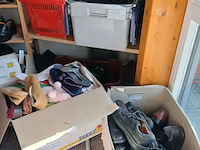 Schoenen allerlei soorten, maten kleuren - afbeelding 4 van  11