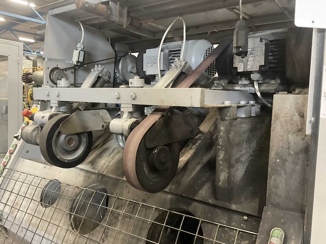 Schoenmakersmachine - afbeelding 3 van  7