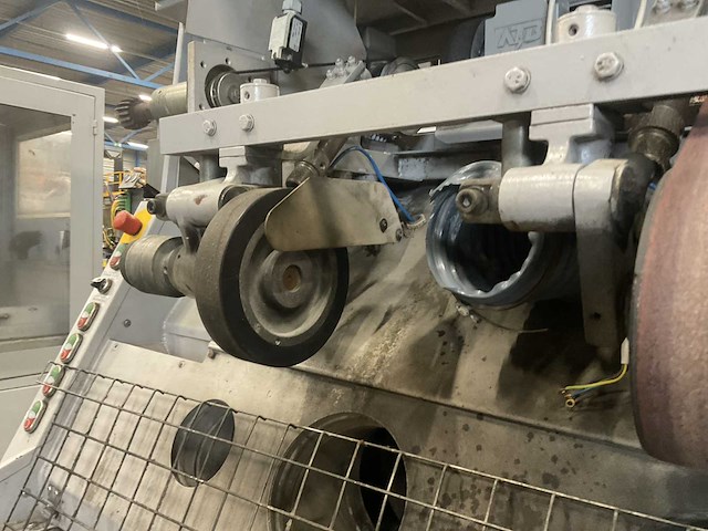Schoenmakersmachine - afbeelding 7 van  10