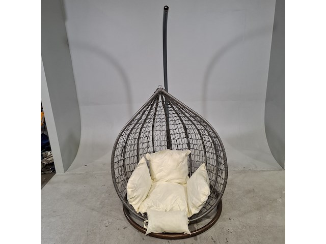 Schommelstoel met voet - afbeelding 1 van  9