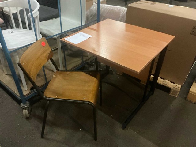 Schoolbureau met stoeltje - afbeelding 1 van  3