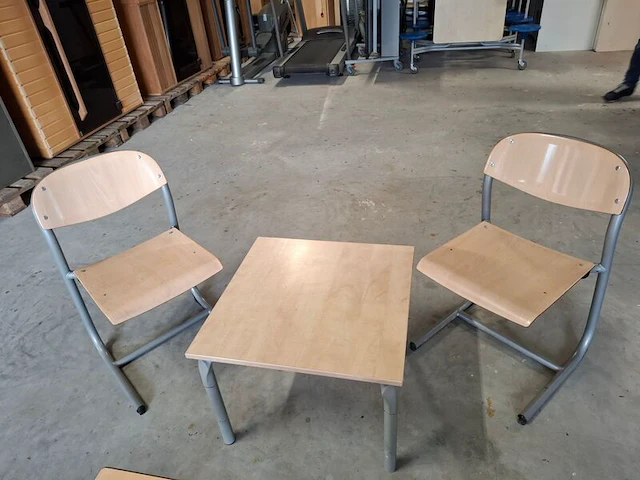 Schoolmeubilair, ahrend - afbeelding 2 van  9