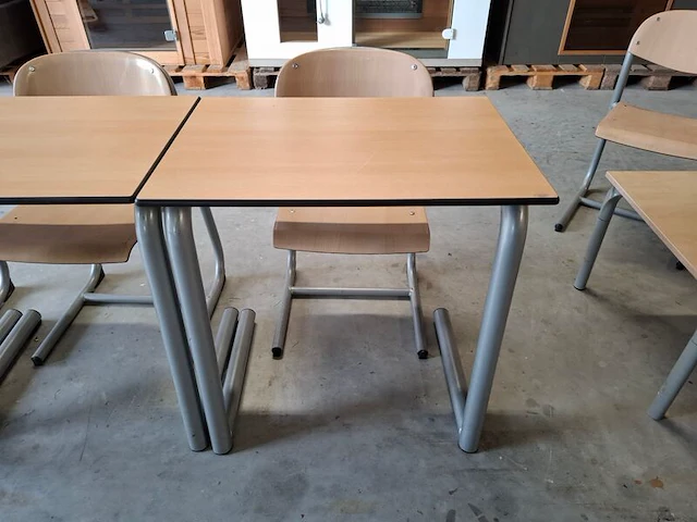 Schoolmeubilair, ahrend - afbeelding 4 van  9