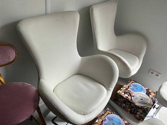 Schoonheidssalon stoel (2x) - afbeelding 5 van  9