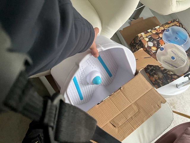 Schoonheidssalon stoel (2x) - afbeelding 9 van  9