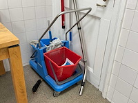 Schoonmaak artikelen - afbeelding 1 van  4