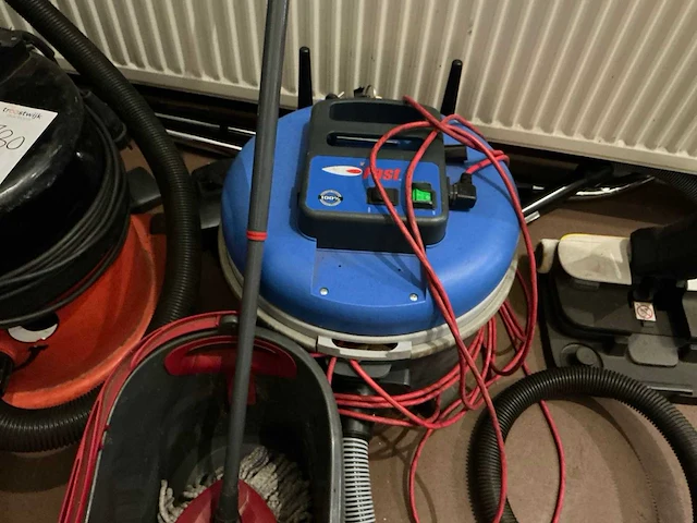 Schoonmaakapparatuur - afbeelding 4 van  8