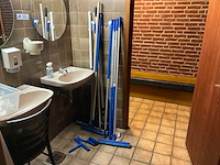 Schoonmaakartikelen (11x) - afbeelding 1 van  7