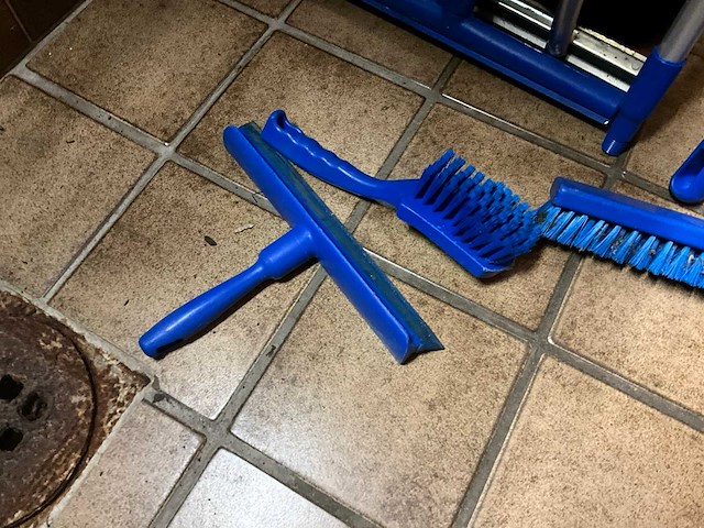 Schoonmaakartikelen (11x) - afbeelding 5 van  7