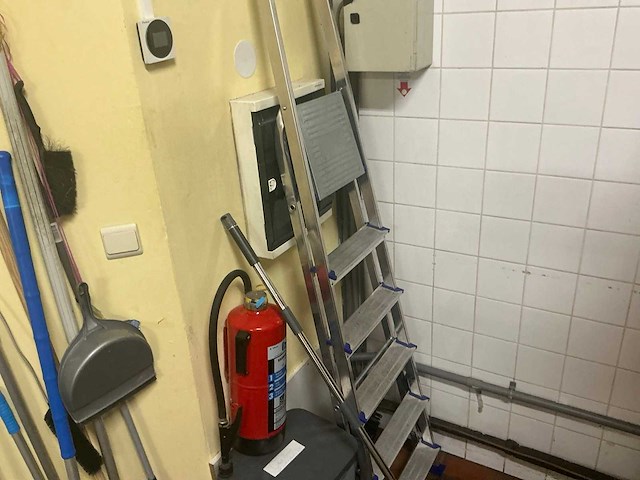 Schoonmaakbenodigdheden diverse - afbeelding 2 van  2