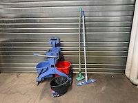 Schoonmaakkar met toebehoren - afbeelding 4 van  4