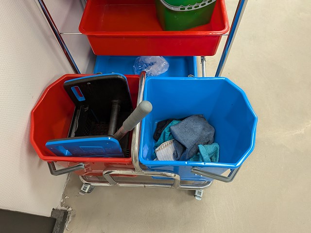 Schoonmaakkar - afbeelding 3 van  6