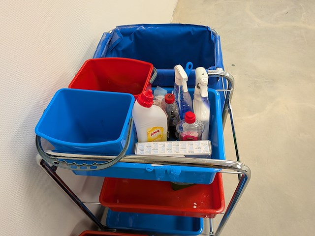 Schoonmaakkar - afbeelding 4 van  6