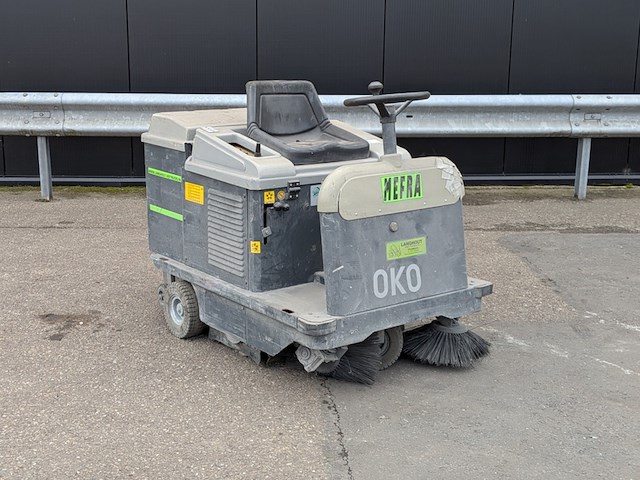 Schoonmaakmachine mefra, 950vet, bouwjaar 2016 - afbeelding 1 van  17