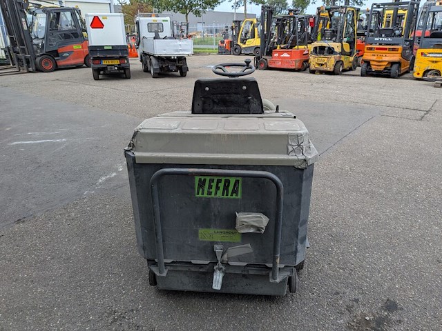 Schoonmaakmachine mefra, 950vet, bouwjaar 2016 - afbeelding 12 van  17