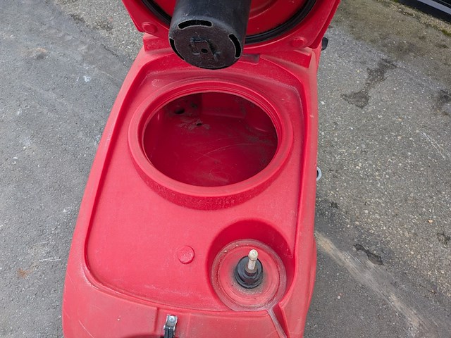Schoonmaakmachine rcm, byte 461, bouwjaar 2011 - afbeelding 13 van  13