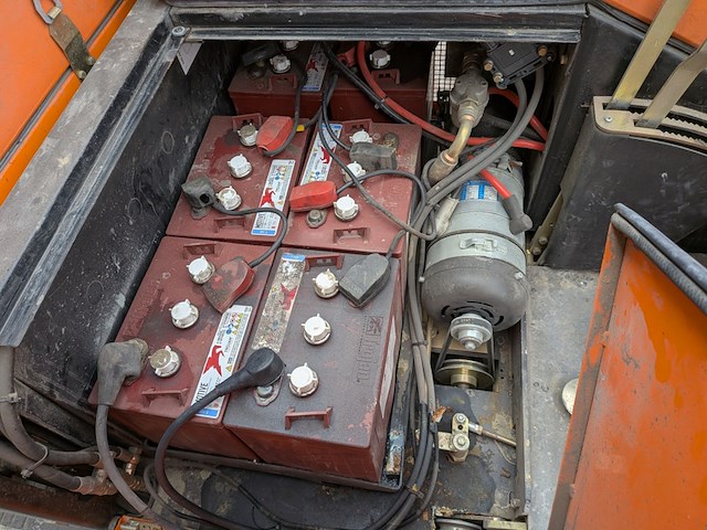 Schoonmaakmachine rcm, otto t1400 te top, bouwjaar 2005 - afbeelding 6 van  15