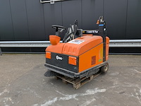 Schoonmaakmachine rcm, otto t1400 te top, bouwjaar 2005