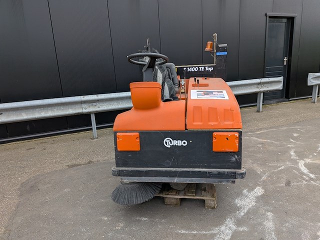 Schoonmaakmachine rcm, otto t1400 te top, bouwjaar 2005 - afbeelding 8 van  15