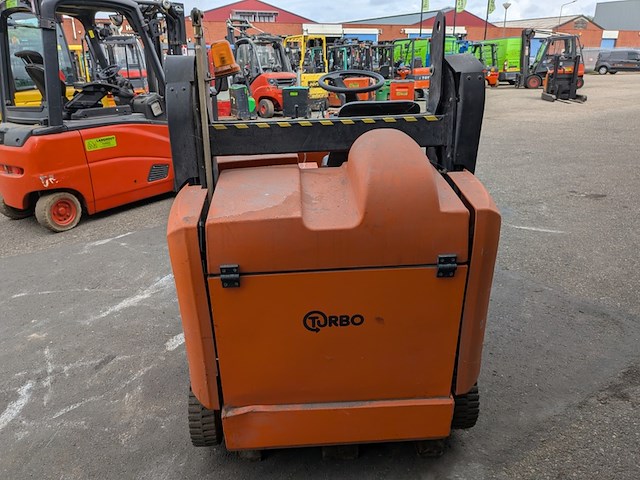 Schoonmaakmachine rcm, otto t1400 te top, bouwjaar 2005 - afbeelding 12 van  15