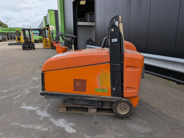 Schoonmaakmachine rcm, otto t1400 te top, bouwjaar 2005 - afbeelding 14 van  15