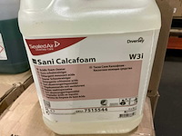 Schoonmaakmiddel en gedestilleerd water (14x) - afbeelding 4 van  8