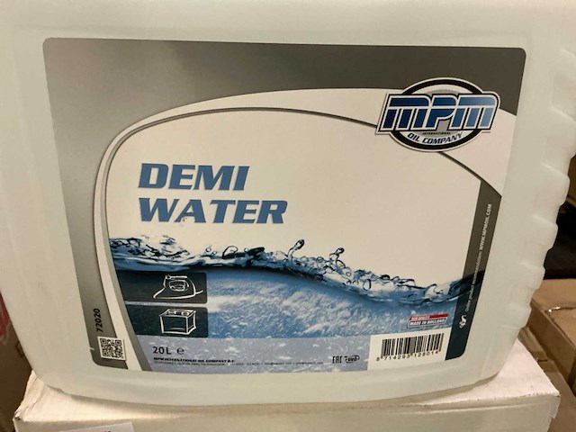 Schoonmaakmiddel en gedestilleerd water (14x) - afbeelding 5 van  8