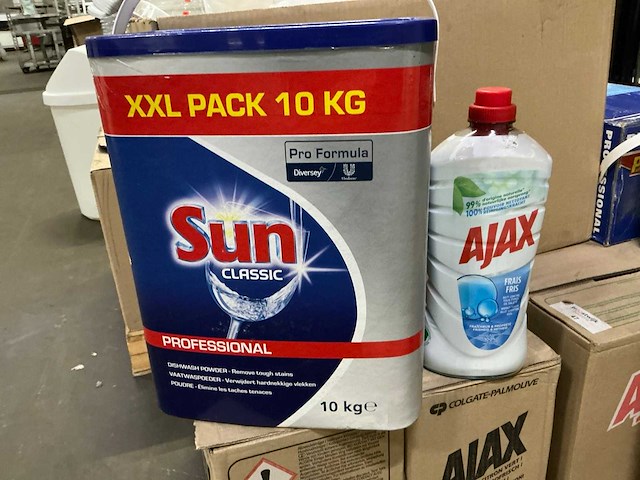 Schoonmaakmiddel en vaatwasmiddel (11x) - afbeelding 1 van  4