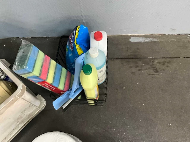 Schoonmaakmiddel - afbeelding 4 van  5