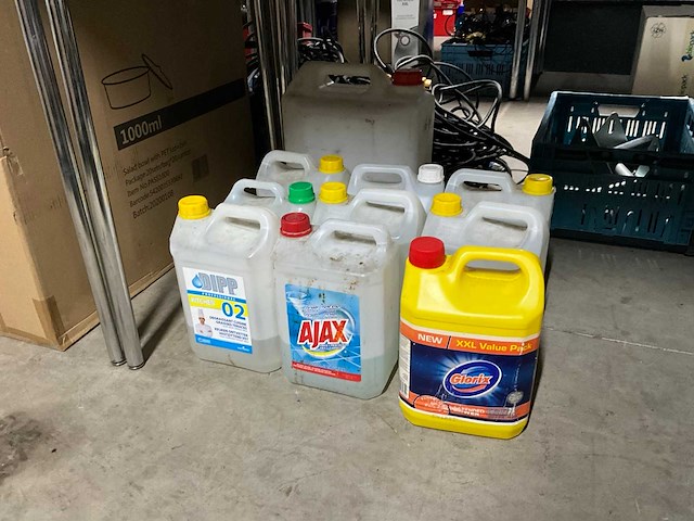 Schoonmaakmiddelen (10x) - afbeelding 1 van  4