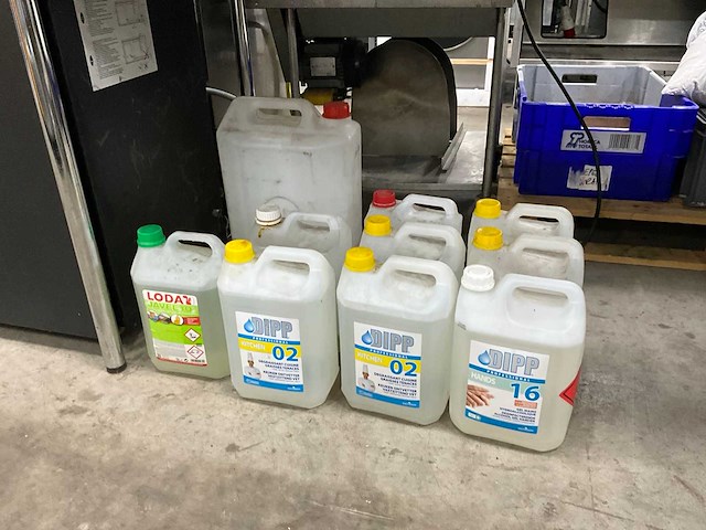 Schoonmaakmiddelen (10x) - afbeelding 1 van  4