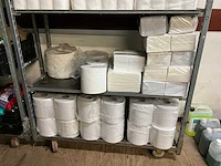 Schoonmaakmiddelen en toebehoren - afbeelding 2 van  8