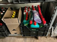 Schoonmaakmiddelen en toebehoren - afbeelding 3 van  8