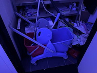 Schoonmaakmiddelen - afbeelding 2 van  9