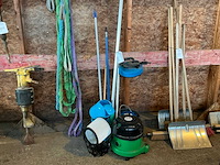 Schoonmaakmiddelen - afbeelding 1 van  4