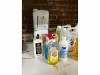 Schoonmaakmiddelen - afbeelding 6 van  7