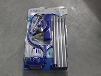 Schoonmaakset bestway flow clear, bestaande uit stofzuiger, zuigkop, schepnet, drijver en waterthermometer. - afbeelding 1 van  2